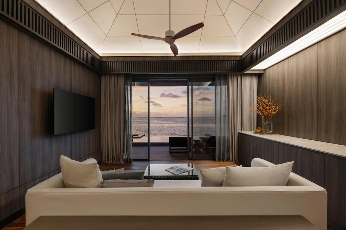 Madifushi Private Island Hotel Meemu Atoll Buitenkant foto