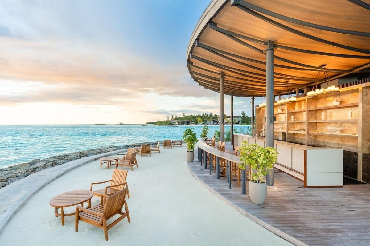 Madifushi Private Island Hotel Meemu Atoll Buitenkant foto