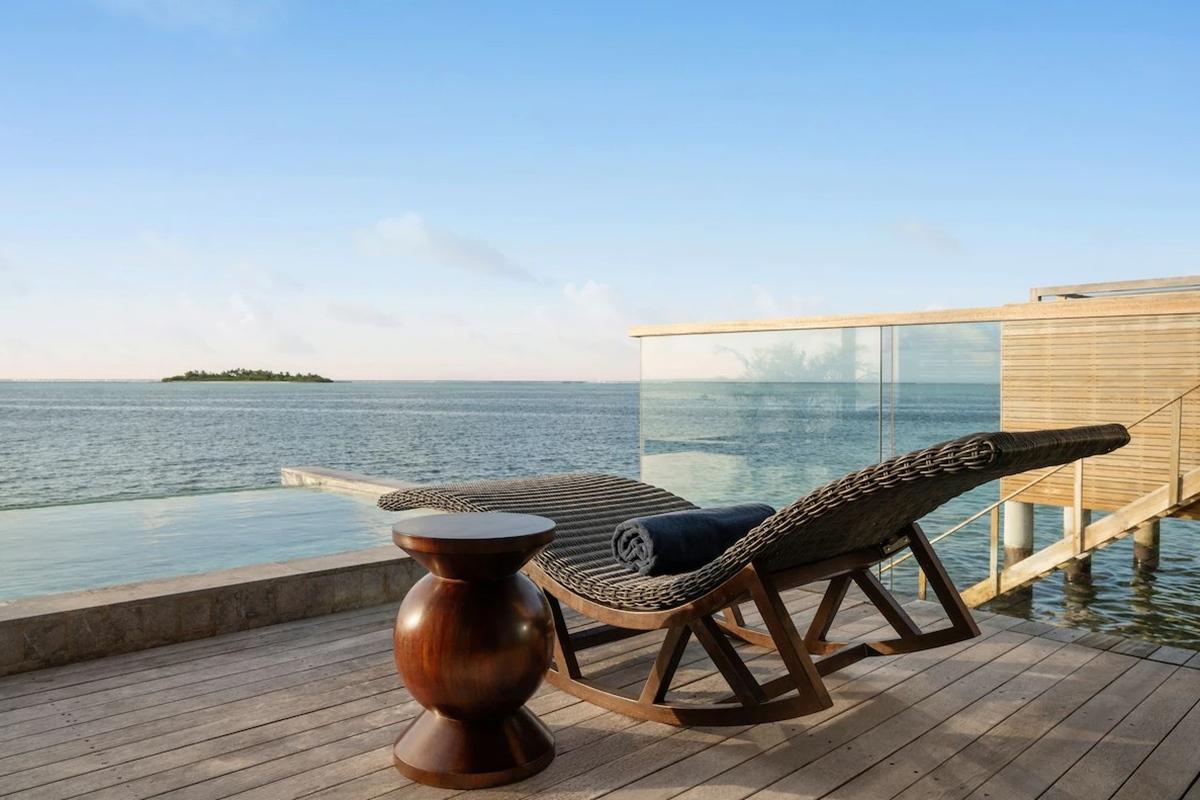 Madifushi Private Island Hotel Meemu Atoll Buitenkant foto